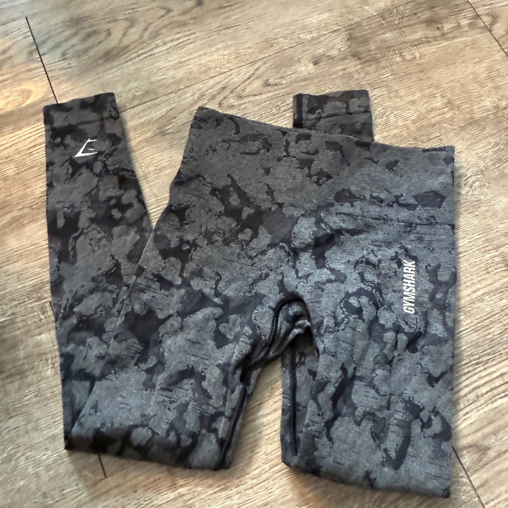 Gymshark Gray Camo Leggings
